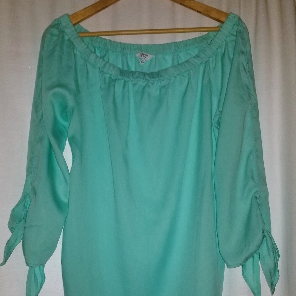 Crown & Ivy Tunic